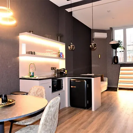 Apartment Sleep - Flats & *