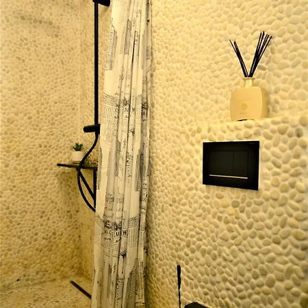 Apartment Sleep - Flats & *